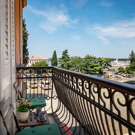 Amphitheatre Premium Apartment With Seaview Pula Exterior photo