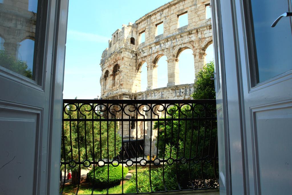 Apartment Amphitheatre Premium With Seaview Pula